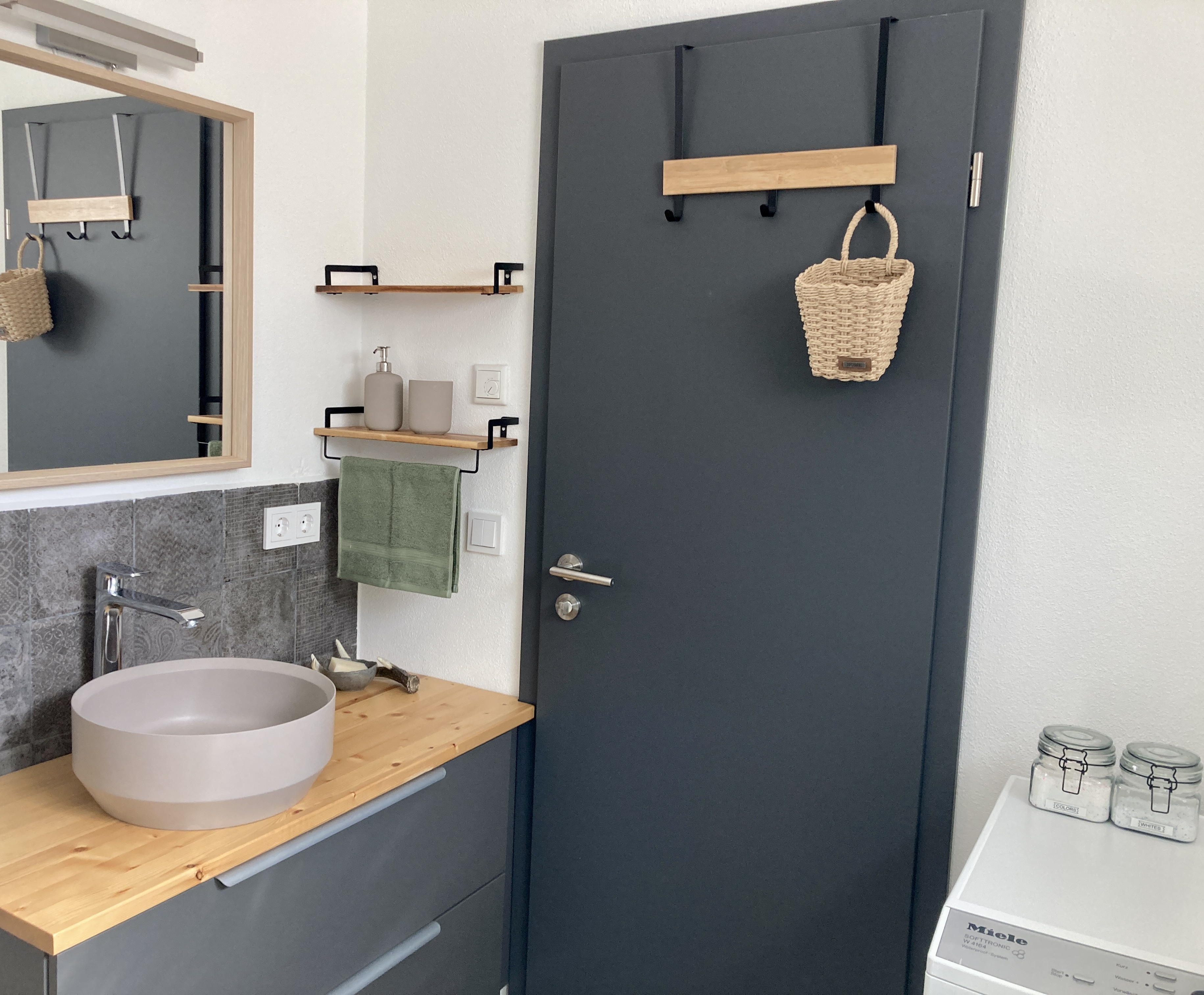 Waschmaschine im Badezimmer